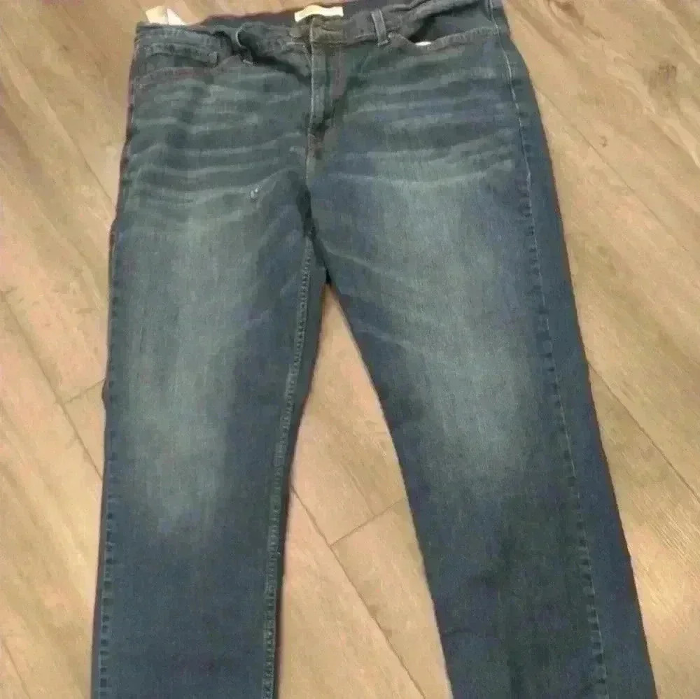 Levi's